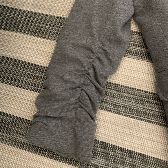 Gray blazer - Picture 3 of 5